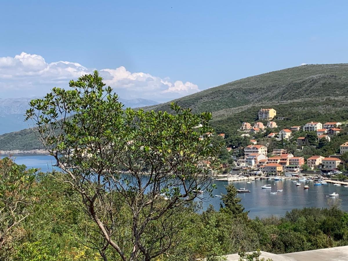 Bigova Glamping Hotell Kotor Eksteriør bilde