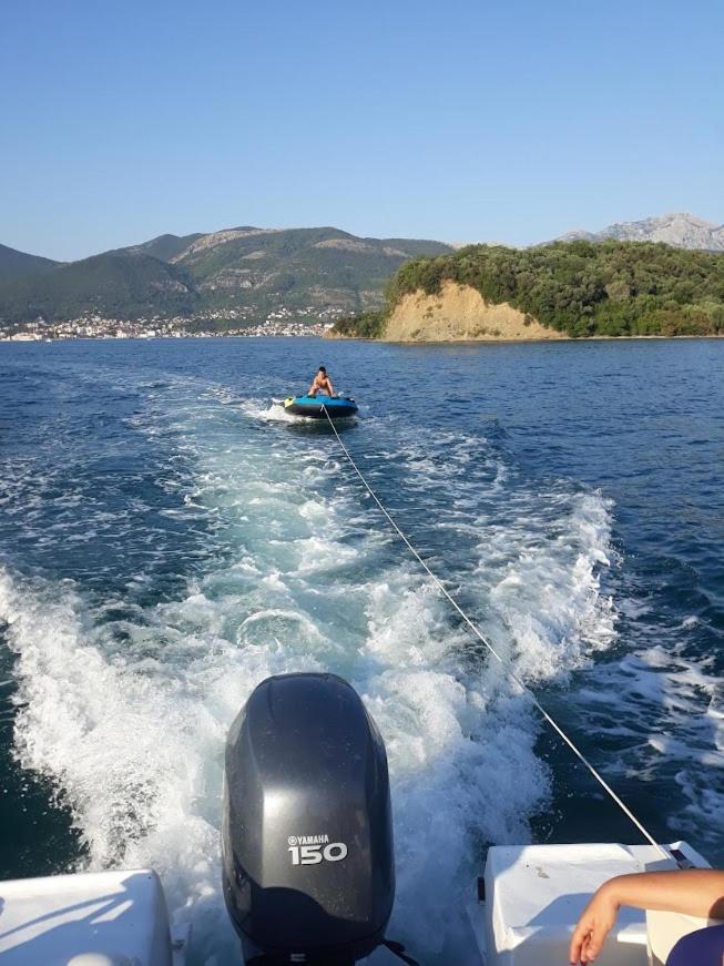 Bigova Glamping Hotell Kotor Eksteriør bilde