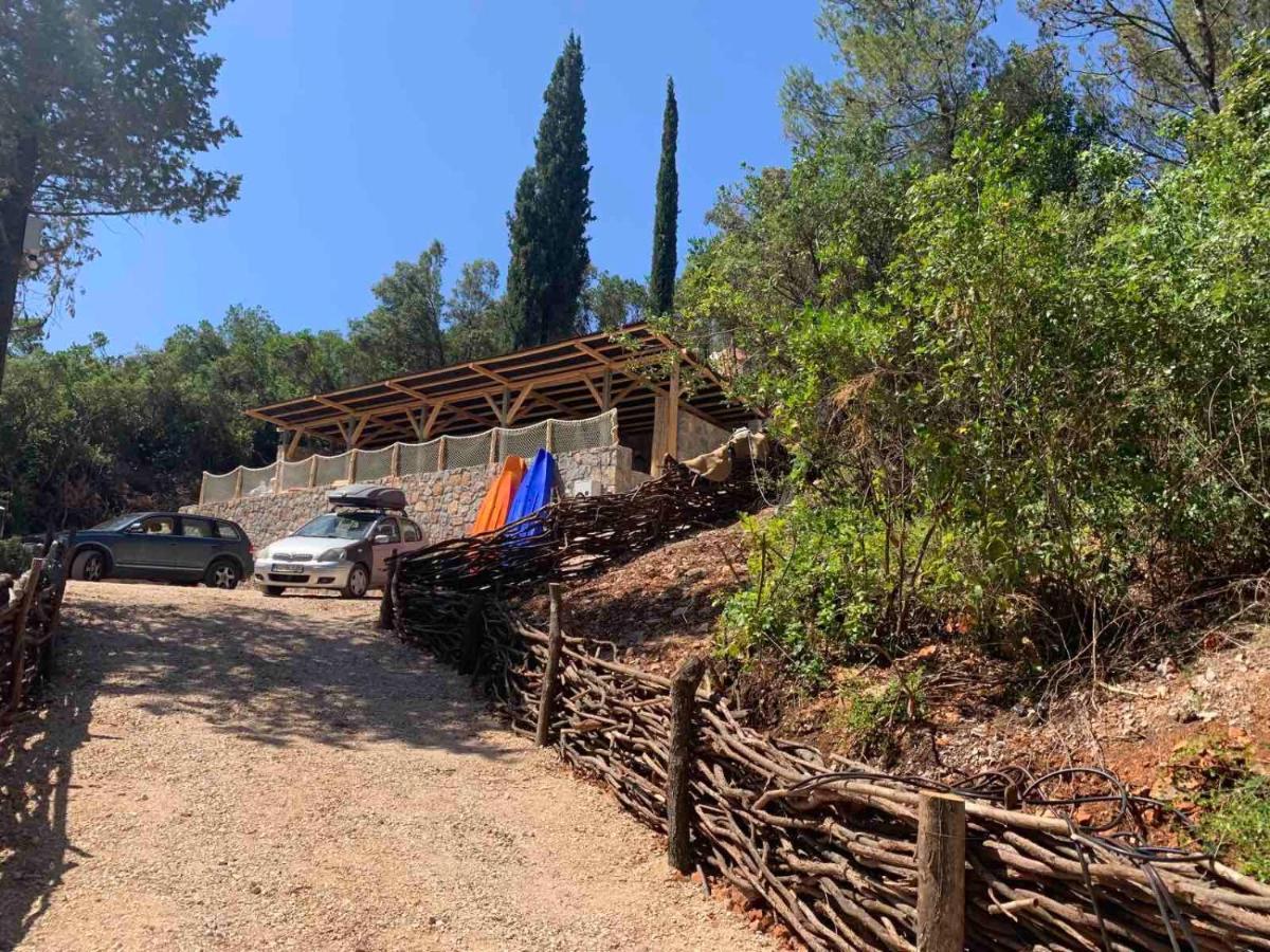 Bigova Glamping Hotell Kotor Eksteriør bilde