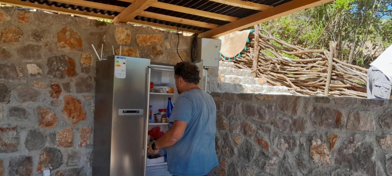 Bigova Glamping Hotell Kotor Eksteriør bilde
